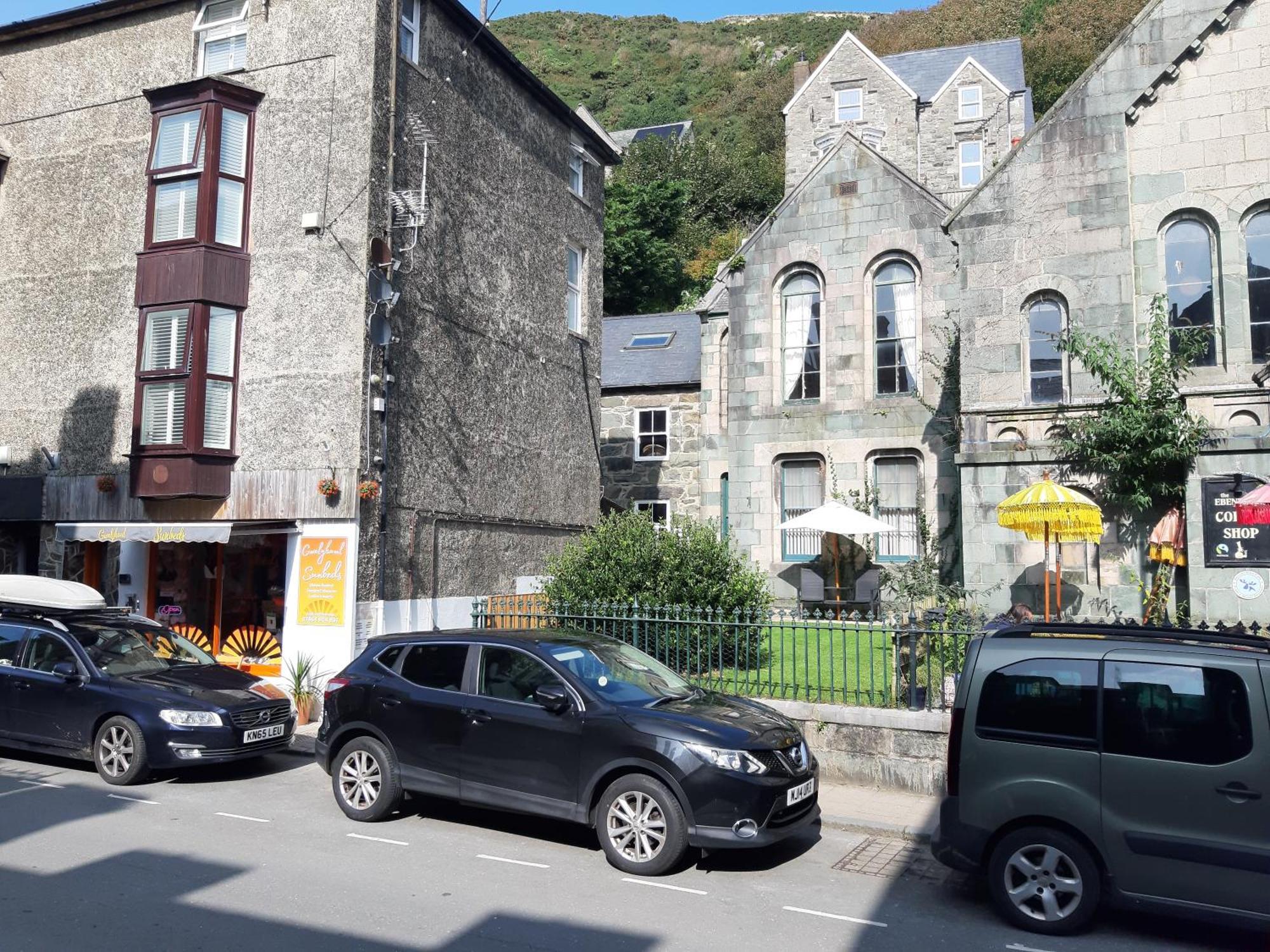 Ground Floor Barmouth Centre Apartment With Garden Exterior foto